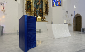            Altarraum, Taufort und Beichtort, Gisela Stiegler, 2019                    