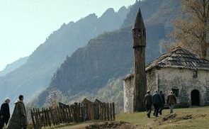Filmstill: Ein Licht zwischen den Wolken